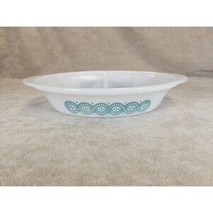 Glassbake j239 Divided Casserole Baking Dish TEAL Interlocking Circle Pattern